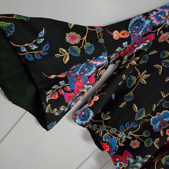 🆕️ Beulah Style Victorious Long Flare Bell Sleeve Blouse in Floral - Picture 3 of 11